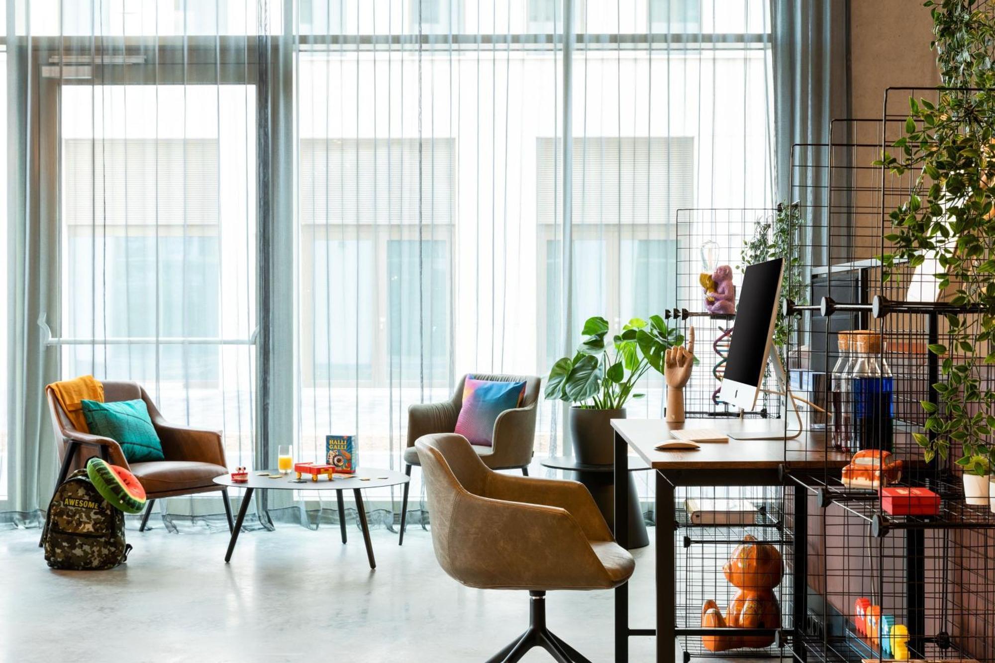 Moxy Hotel 3*